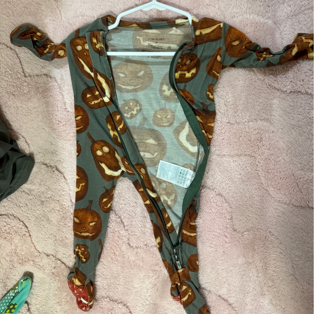 Posh Peanut Pumpkin Print Bodysuit